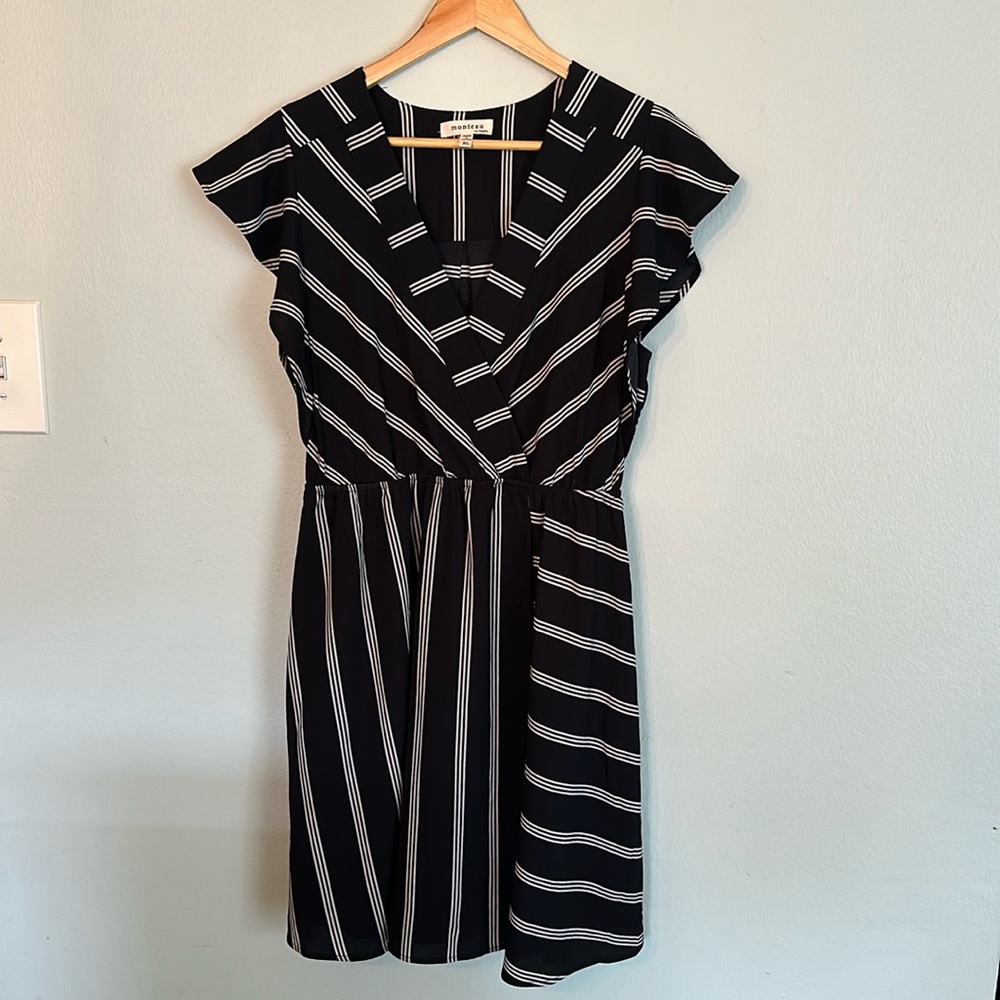 Monteau Los Angeles Black and White Dress
